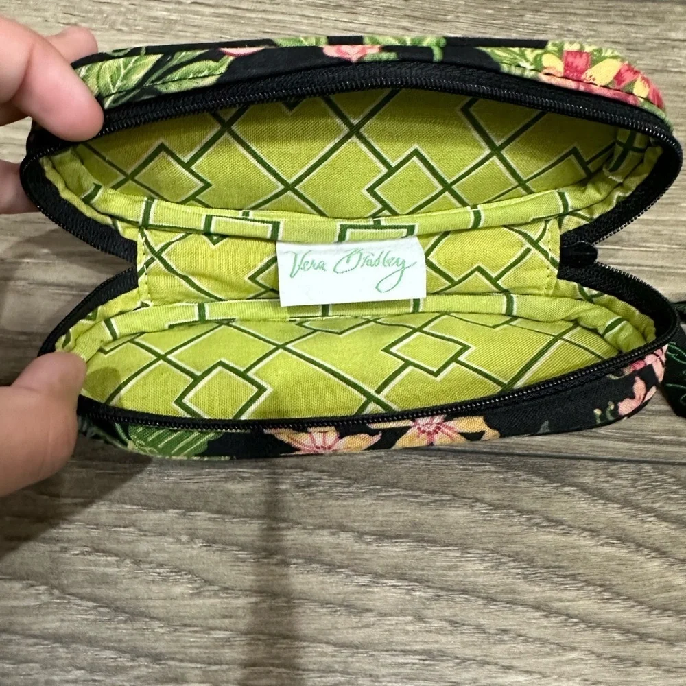 🌸 Vera Bradley Multicolor Sunglasses Case - Pre-Loved - Picture 3 of 4